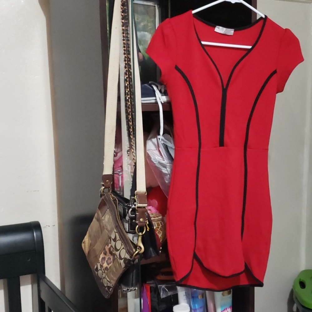NEW MINI DRESS COLOR BLACK AND RED SIZE SMALL - Picture 7 of 7